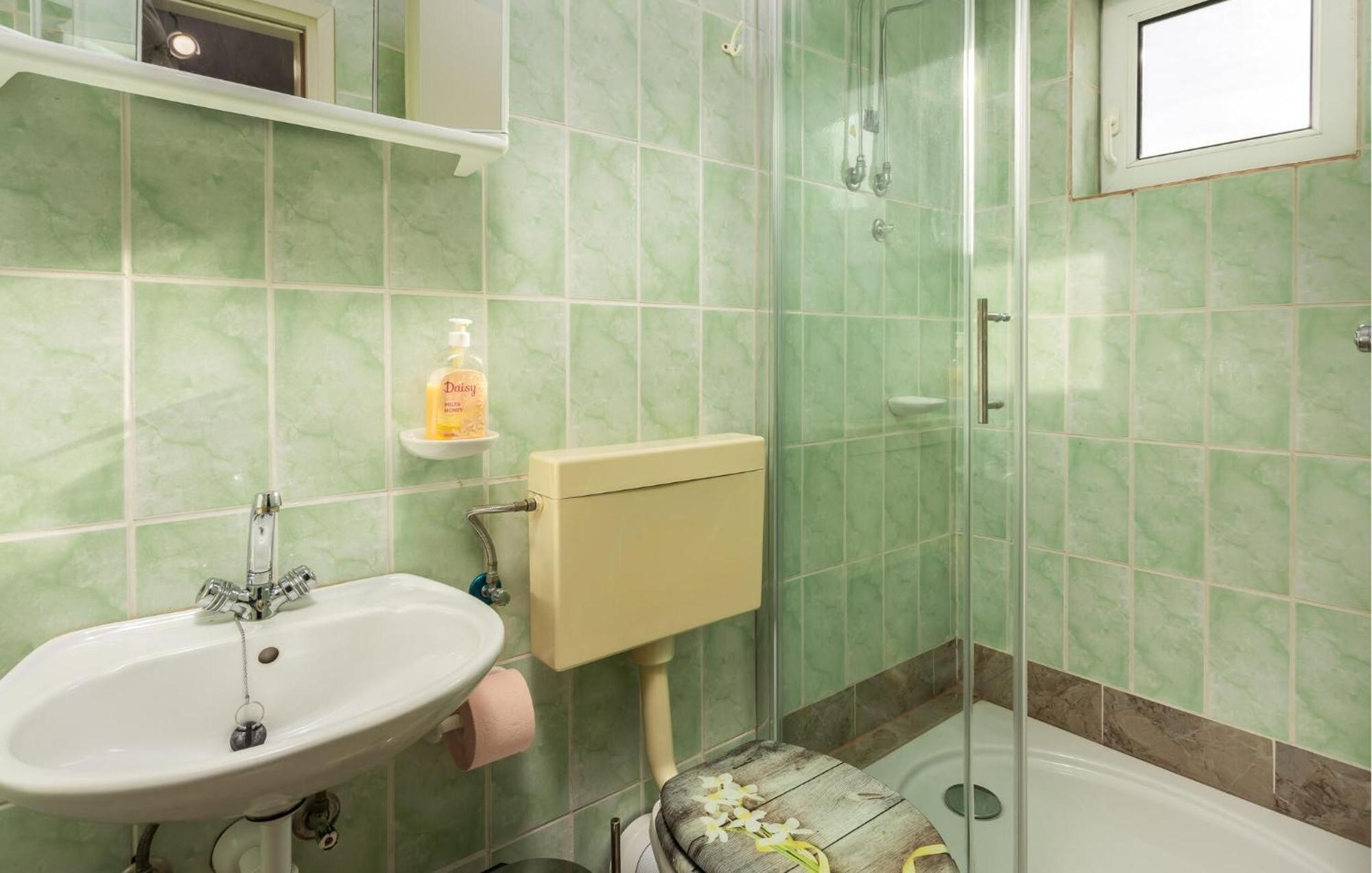 Awesome Apartment In Senj With Kitchen Extérieur photo
