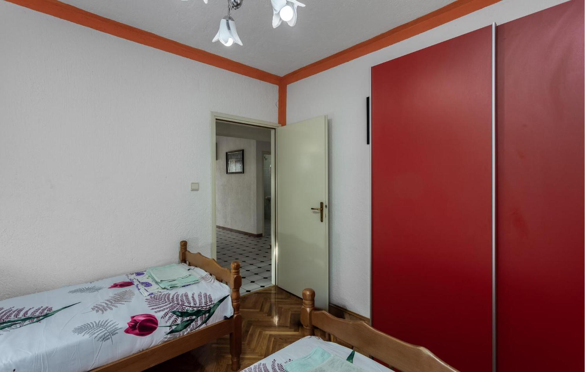 Awesome Apartment In Senj With Kitchen Extérieur photo