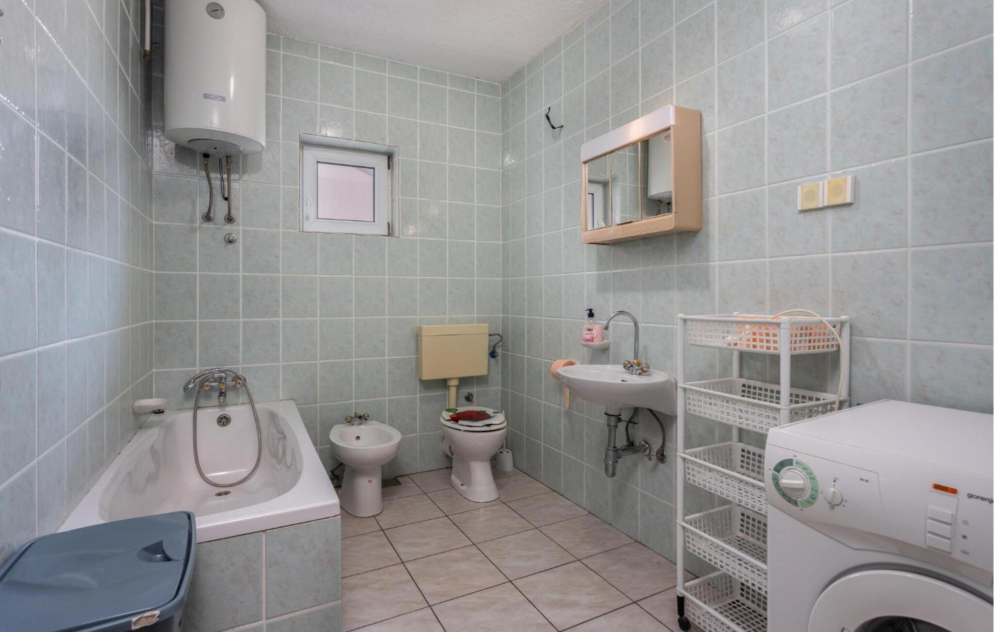 Awesome Apartment In Senj With Kitchen Extérieur photo