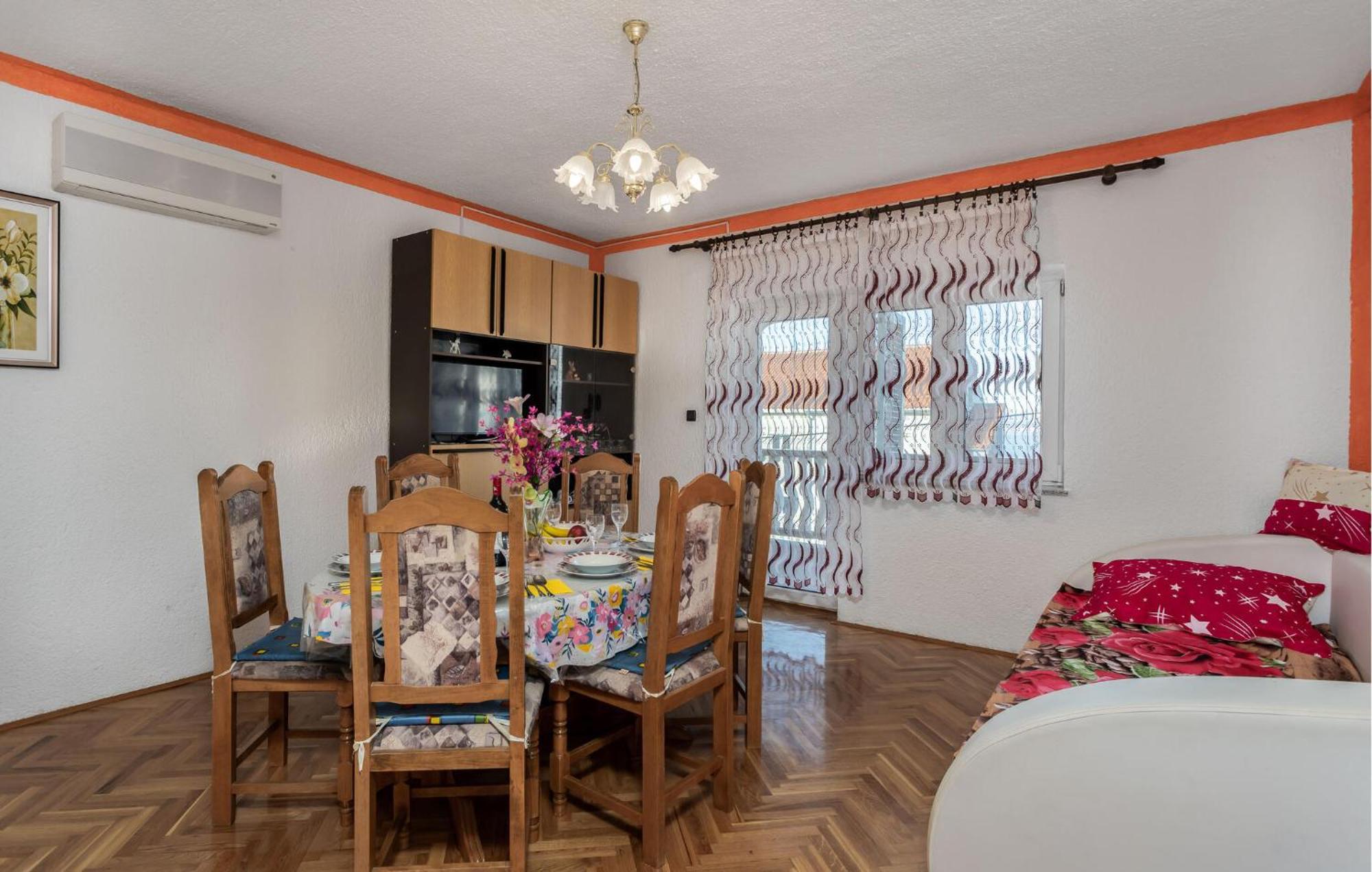 Awesome Apartment In Senj With Kitchen Extérieur photo