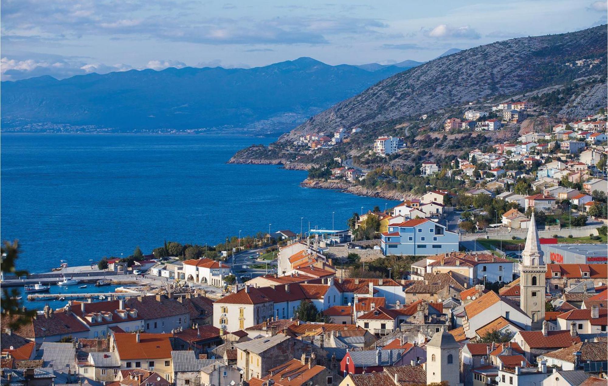 Awesome Apartment In Senj With Kitchen Extérieur photo